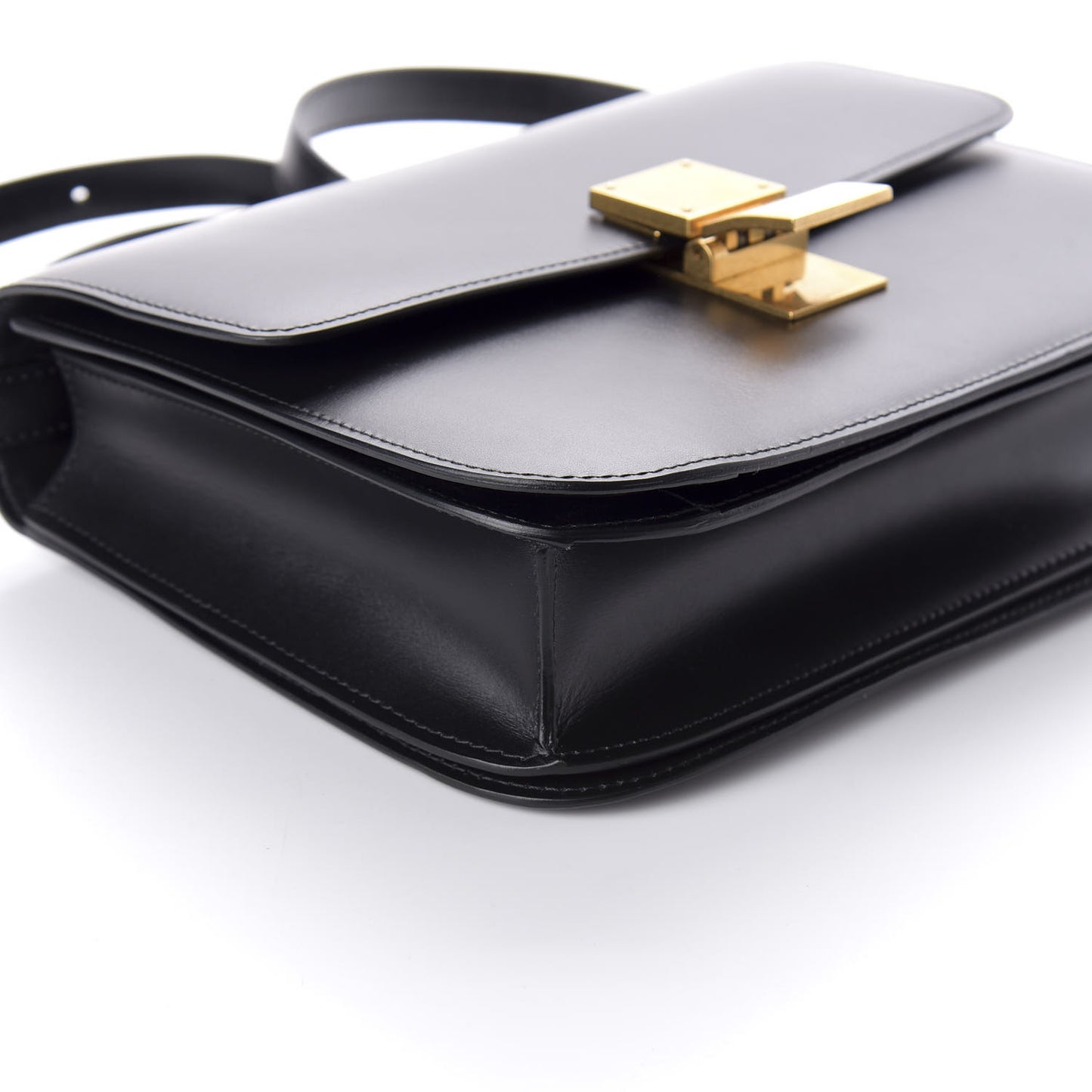 Box Calfskin Medium Classic Box Flap Bag Black