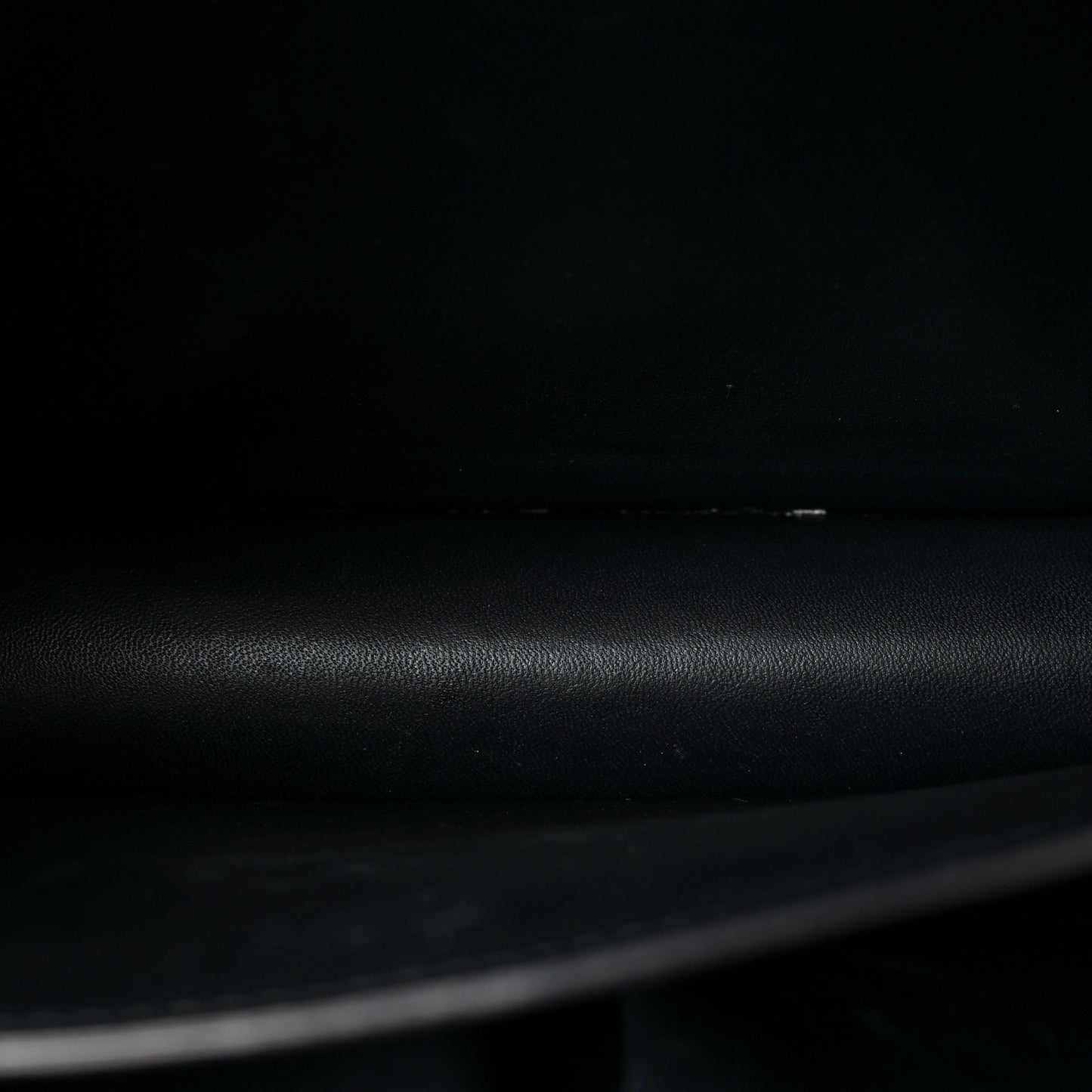 Box Calfskin Medium Classic Box Flap Bag Navy