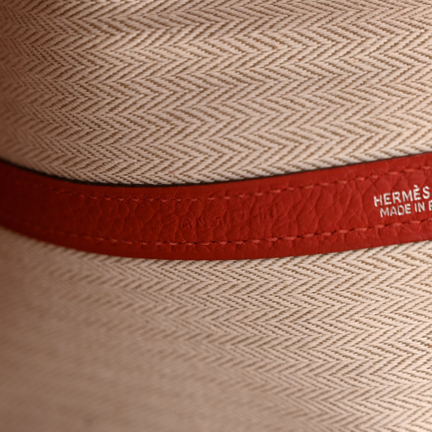 Vache Country Garden Party 36 MM Rouge Duchesse