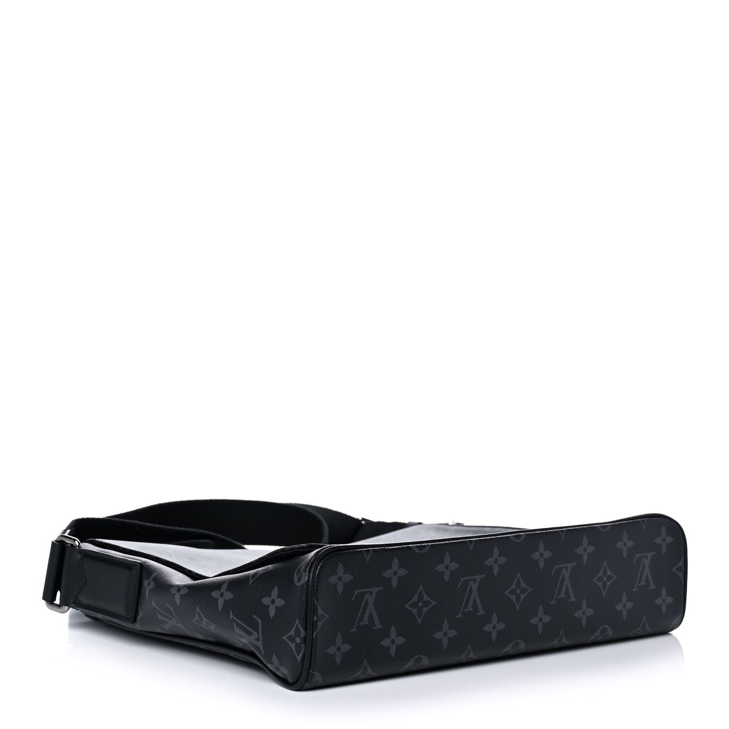 Louis Vuitton Monogram Eclipse District MM 4 of 12