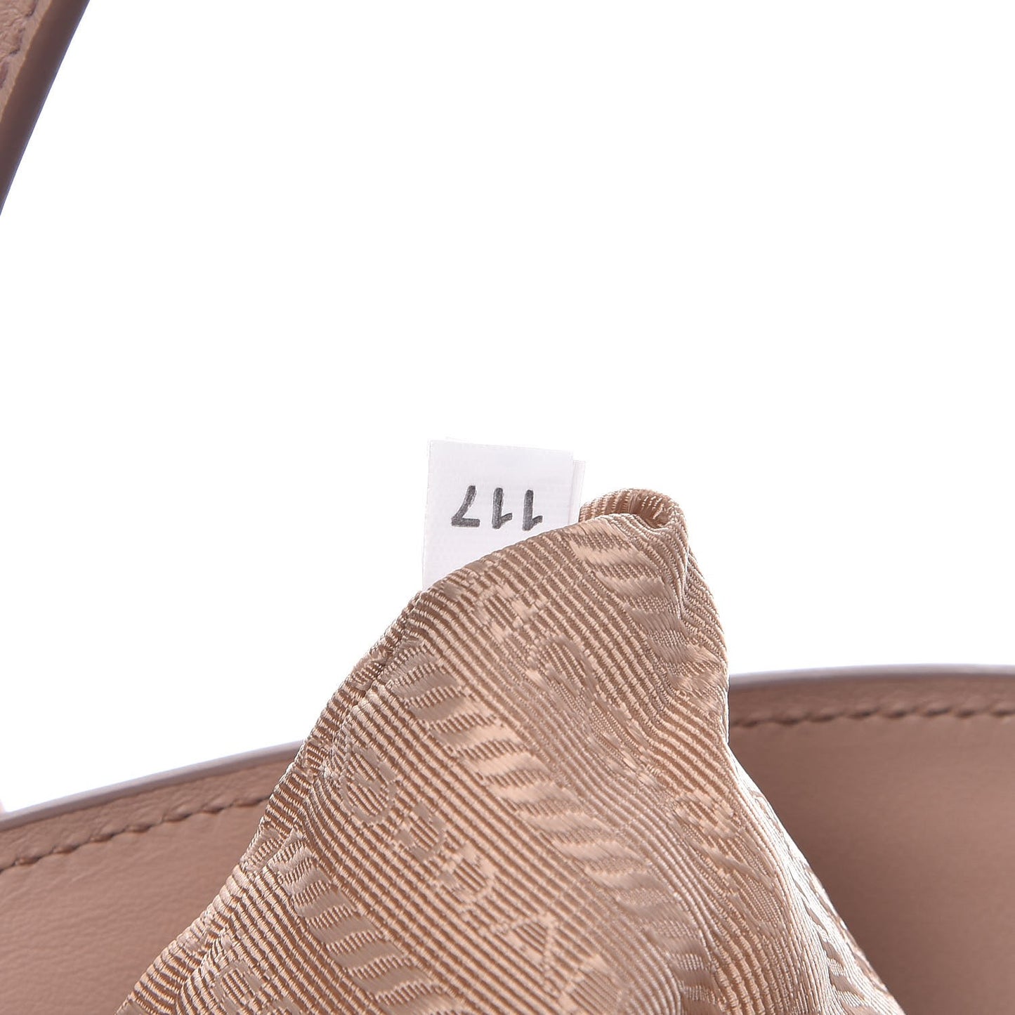 Saffiano City Calf Small Esplanade Tote Cipria