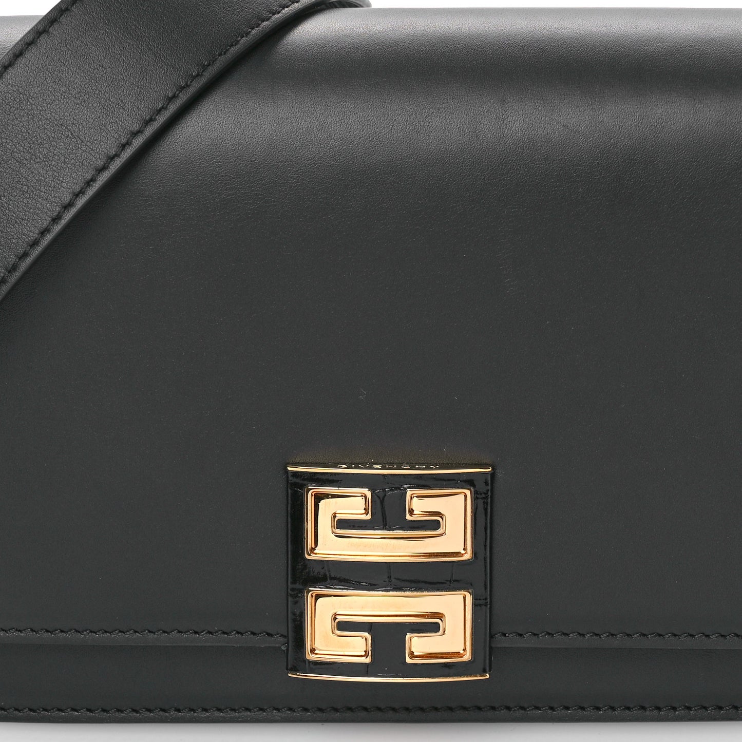 Calfskin Crocodile Embossed 4G Medium Crossbody Bag Black