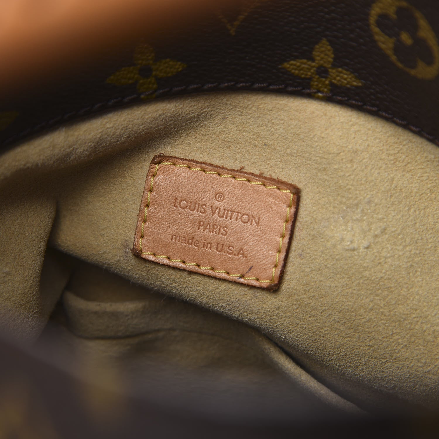 Louis Vuitton Monogram Artsy MM 7 of 14