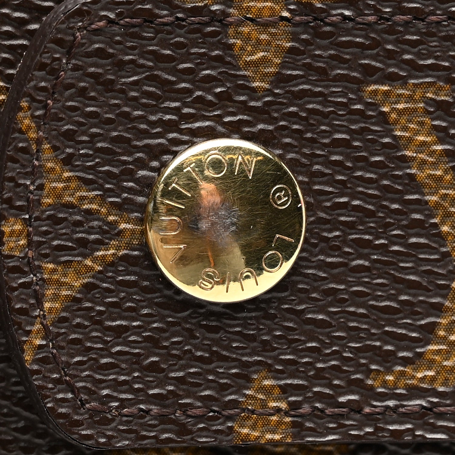 Louis Vuitton Monogram Large Ring Agenda Cover 9 of 11