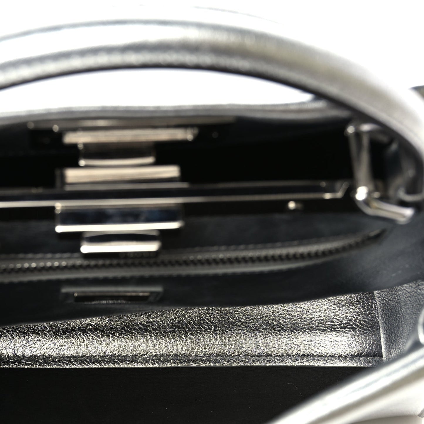 Vitello Catalan Mirror Medium Peekaboo Iconic Satchel Argento