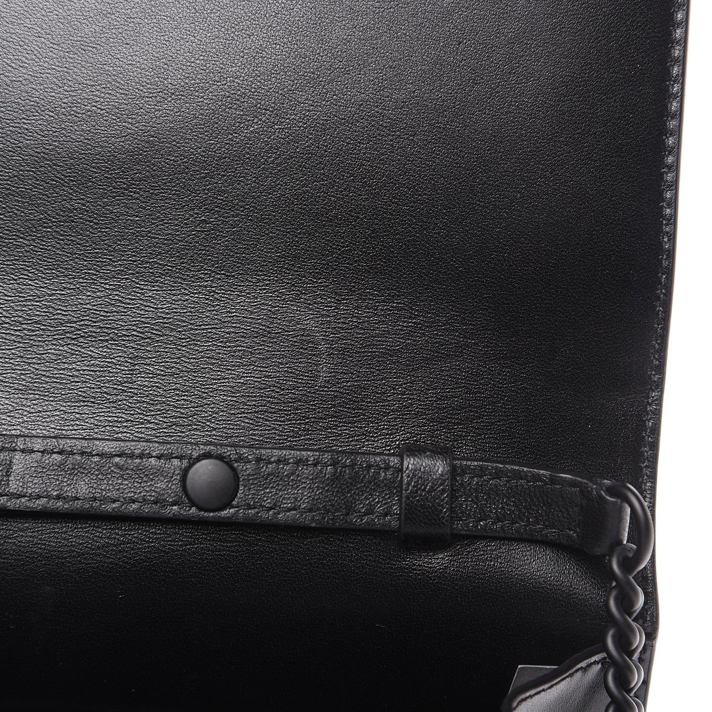 Smooth Calfskin B Wallet on Chain Black