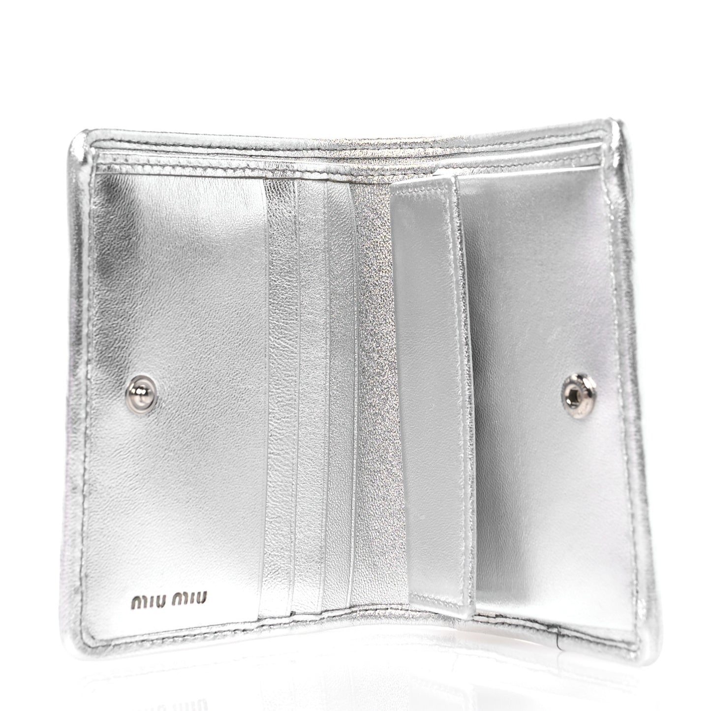 Metallic Nappa Matelasse Bi-Fold Compact Wallet Argento