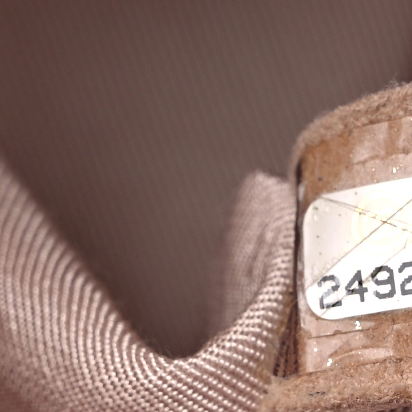 Caviar Chevron Quilted Medium Boy Flap Light Pink