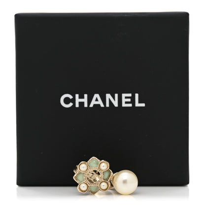 Chanel Gripoix Pearl CC Ring 52 6 Gold Green 5 of 5