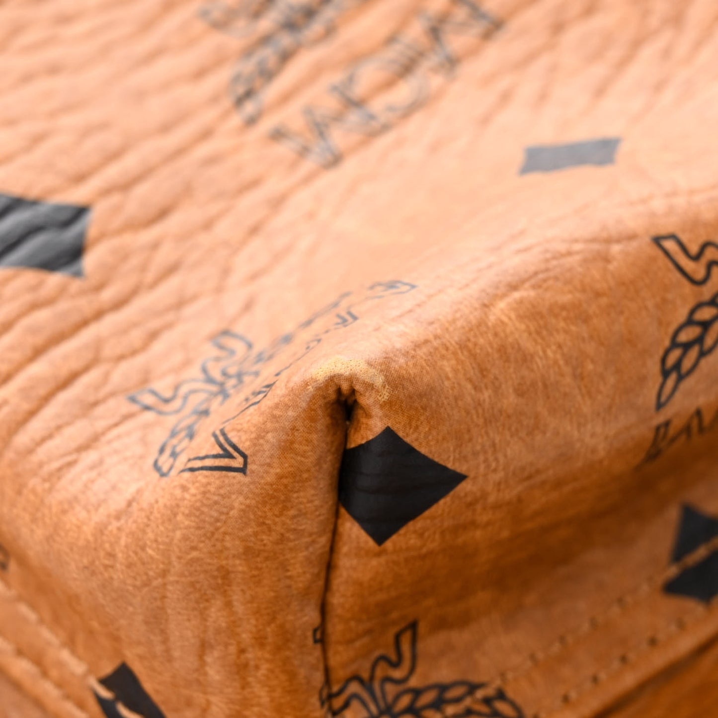 Visetos Medium Sprinkle Stud Stark Backpack Cognac