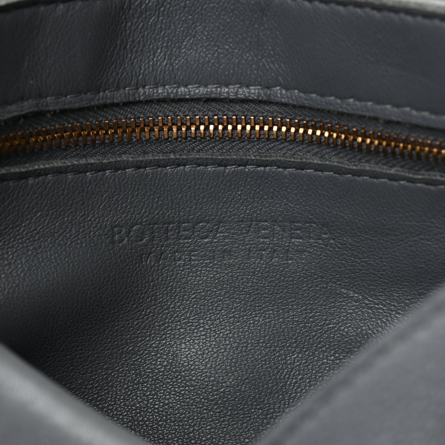 Bottega Veneta Grained Calfskin Maxi Intrecciato Cassette Crossbody Bag Thunder 5 of 12