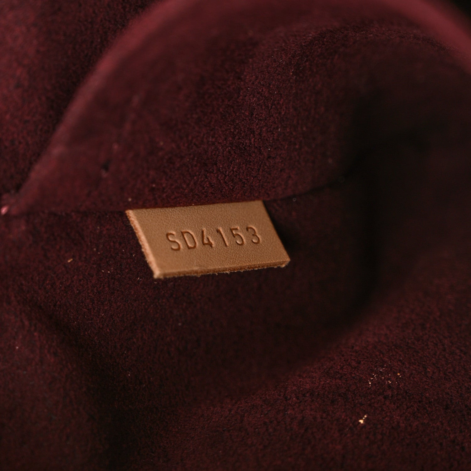 Louis Vuitton Monogram Montaigne MM 7 of 17