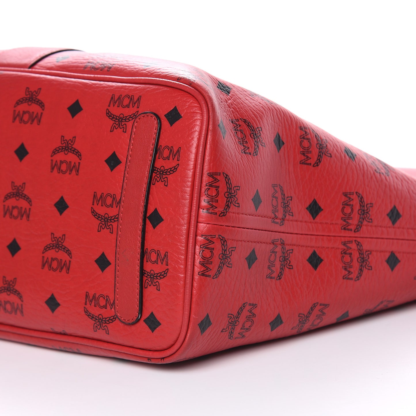 Visetos Medium Liz Reversible Shopper Tote Ruby Red