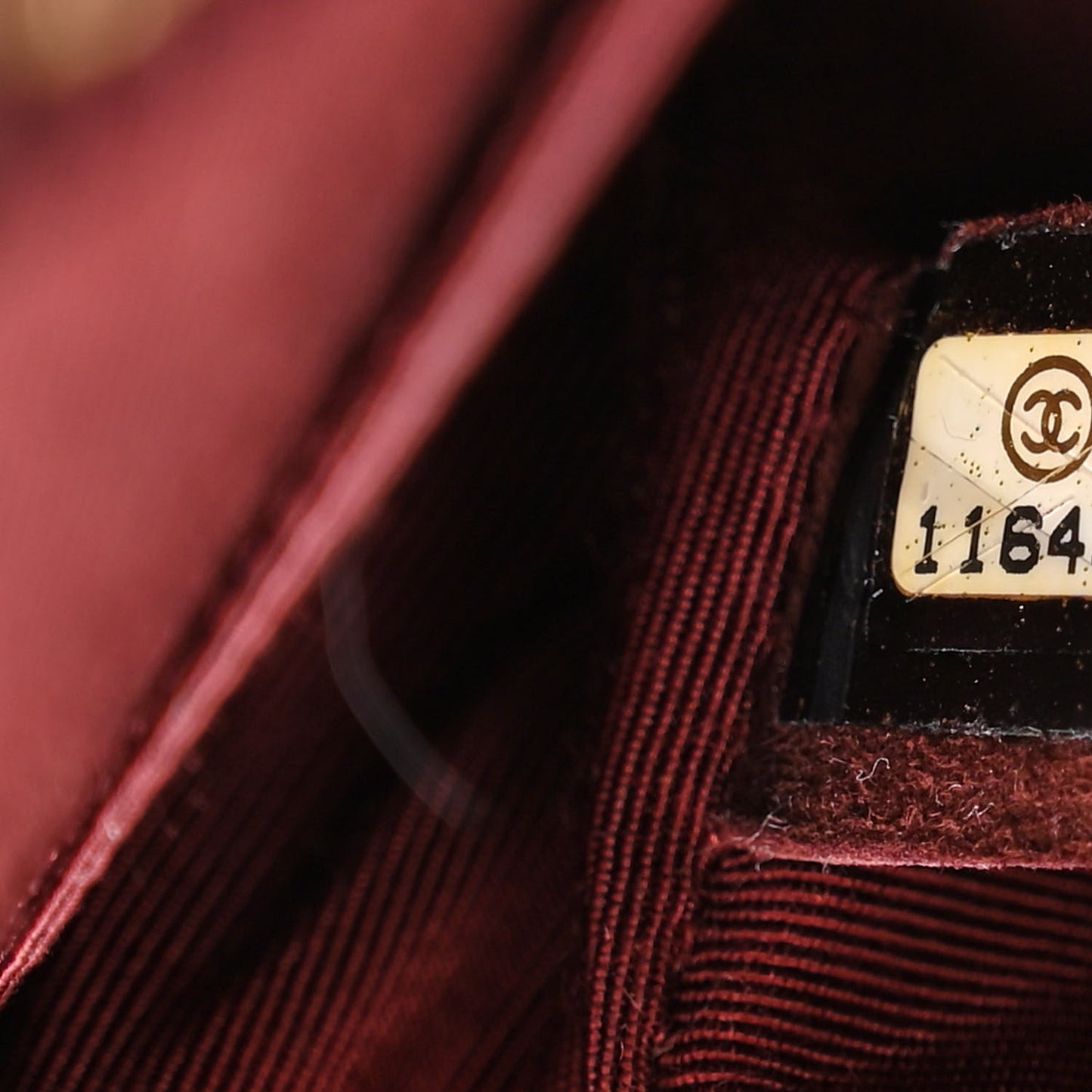 Satin Coco's Croc 2.55 Reissue East West Flap Black