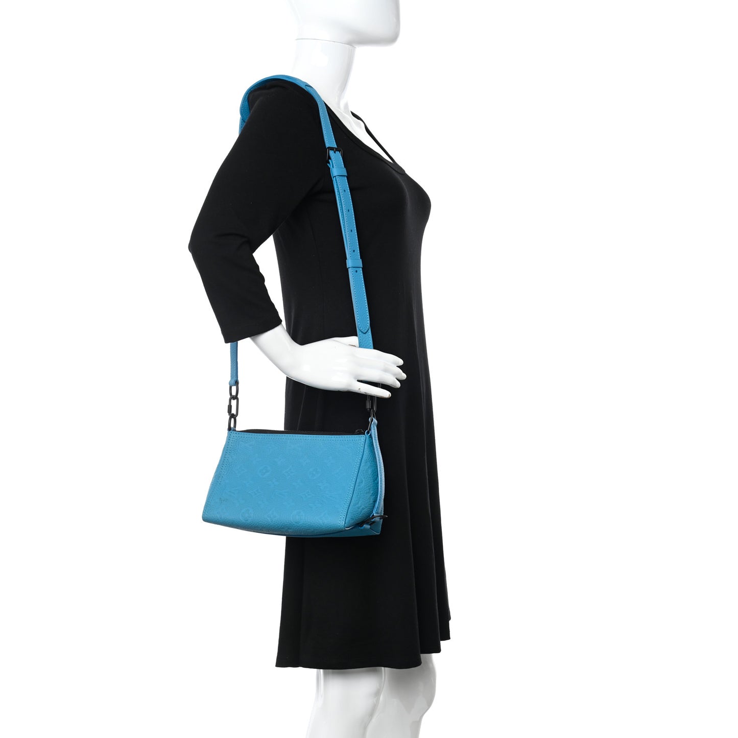 Taurillon Monogram Triangle Messenger Turquoise