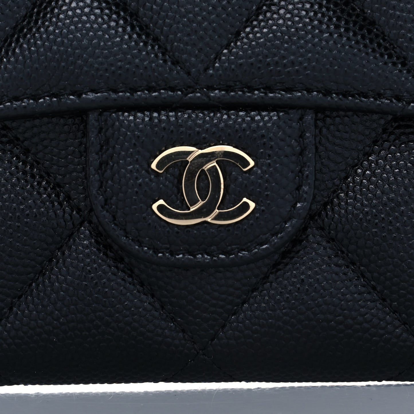 Caviar Quilted Medium Gusset Flap Wallet Black