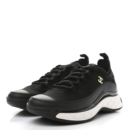 Chanel Velvet Calfskin Mixed Fibers CC Sneakers 40 Black 3 of 9