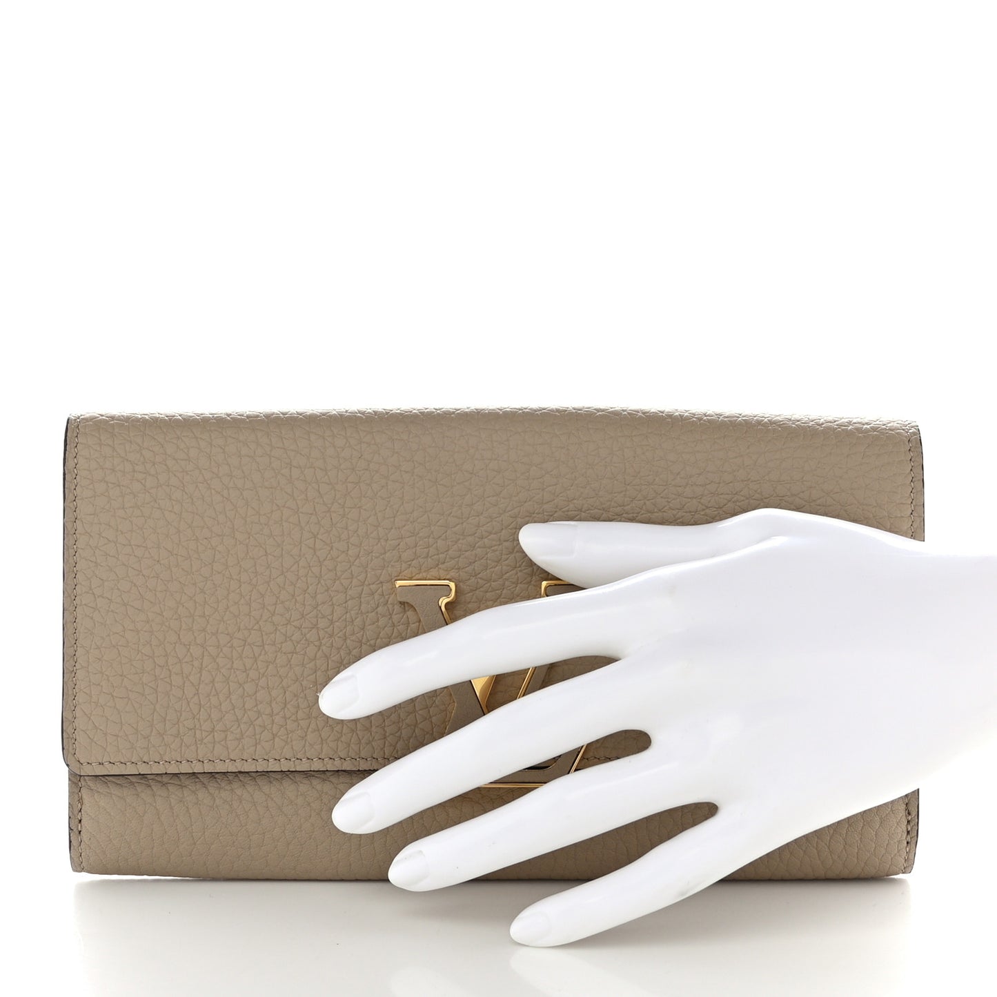 Taurillon Capucines Wallet Galet