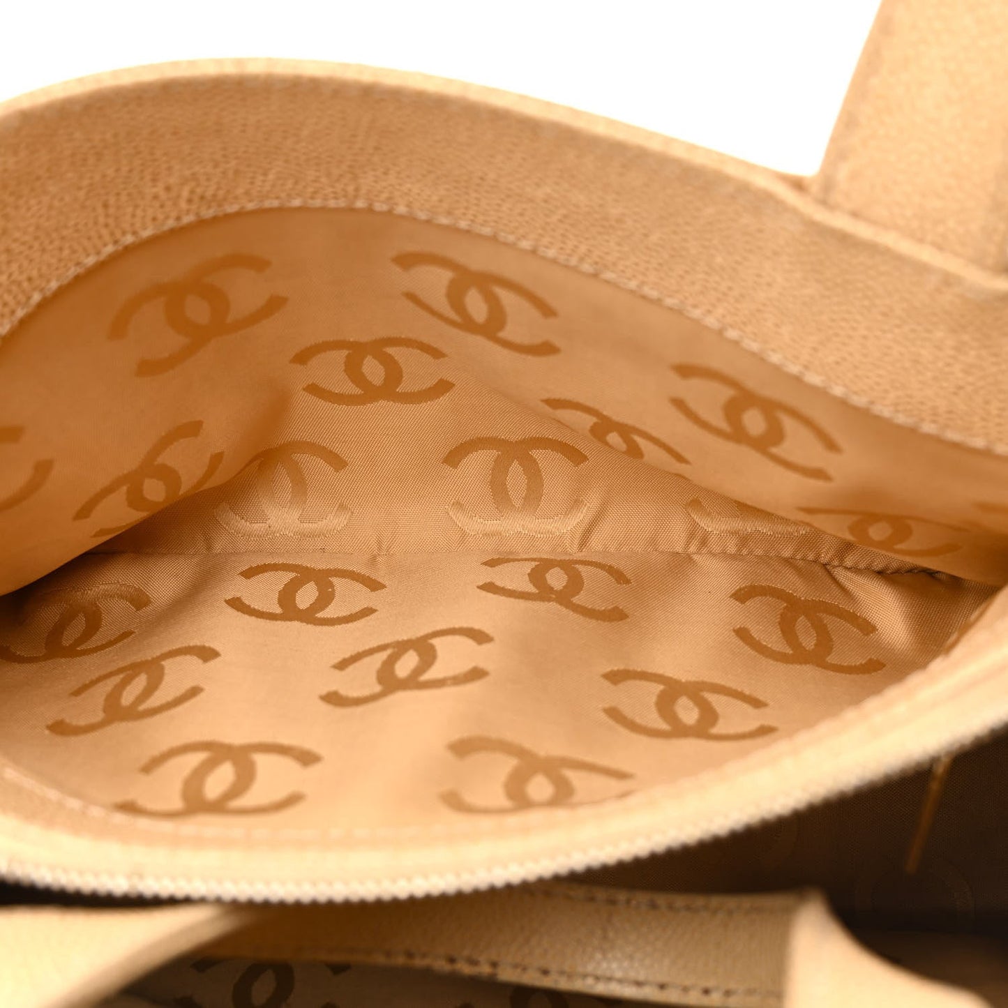Caviar CC Shoulder Bag Beige