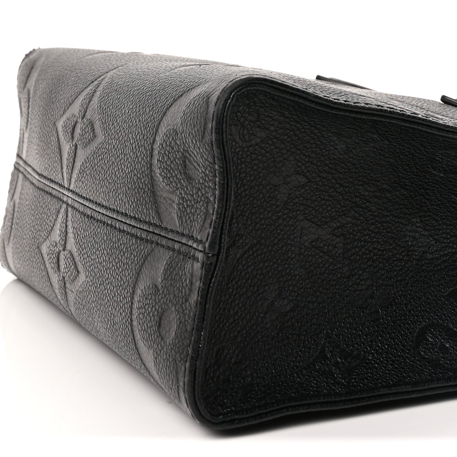 Louis Vuitton Empreinte Monogram Giant Onthego PM  Black 8 of 8
