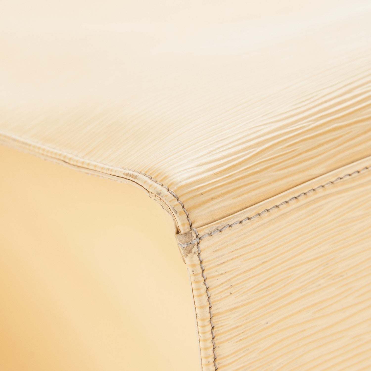 Louis Vuitton Epi Croisette GM Vanilla 11 of 12