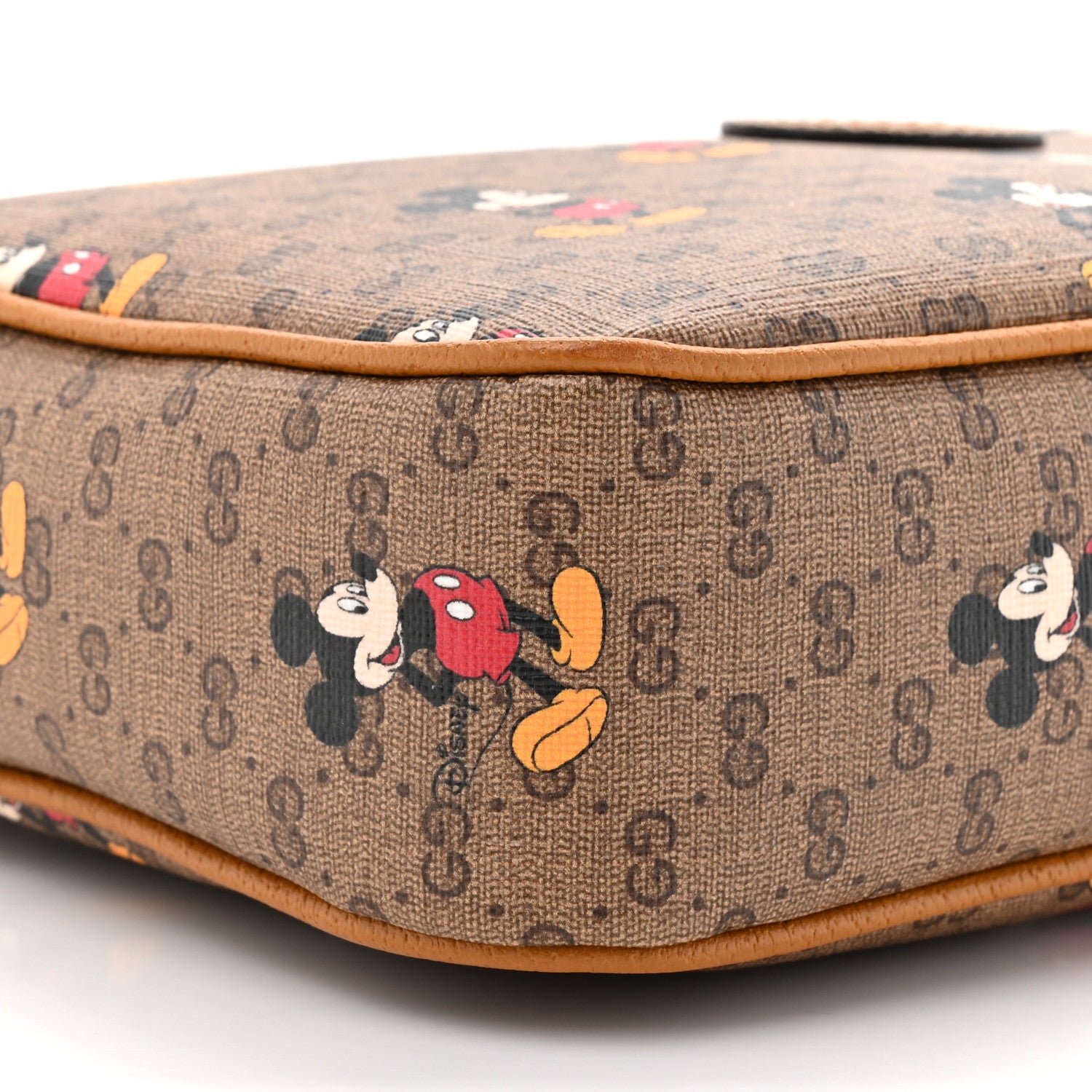 Gucci X DISNEY Mini Vintage GG Supreme Monogram Mickey Mouse Small Belt Bag 90 36 Beige Vintage Sun Oil 10 of 12