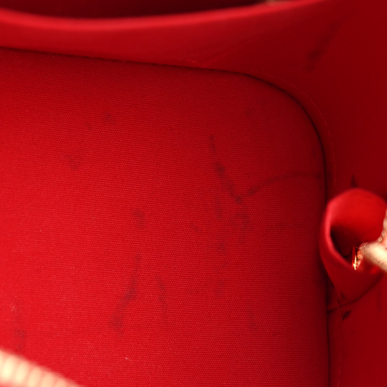 Louis Vuitton Vernis Alma BB Pomme D'Amour 12 of 14