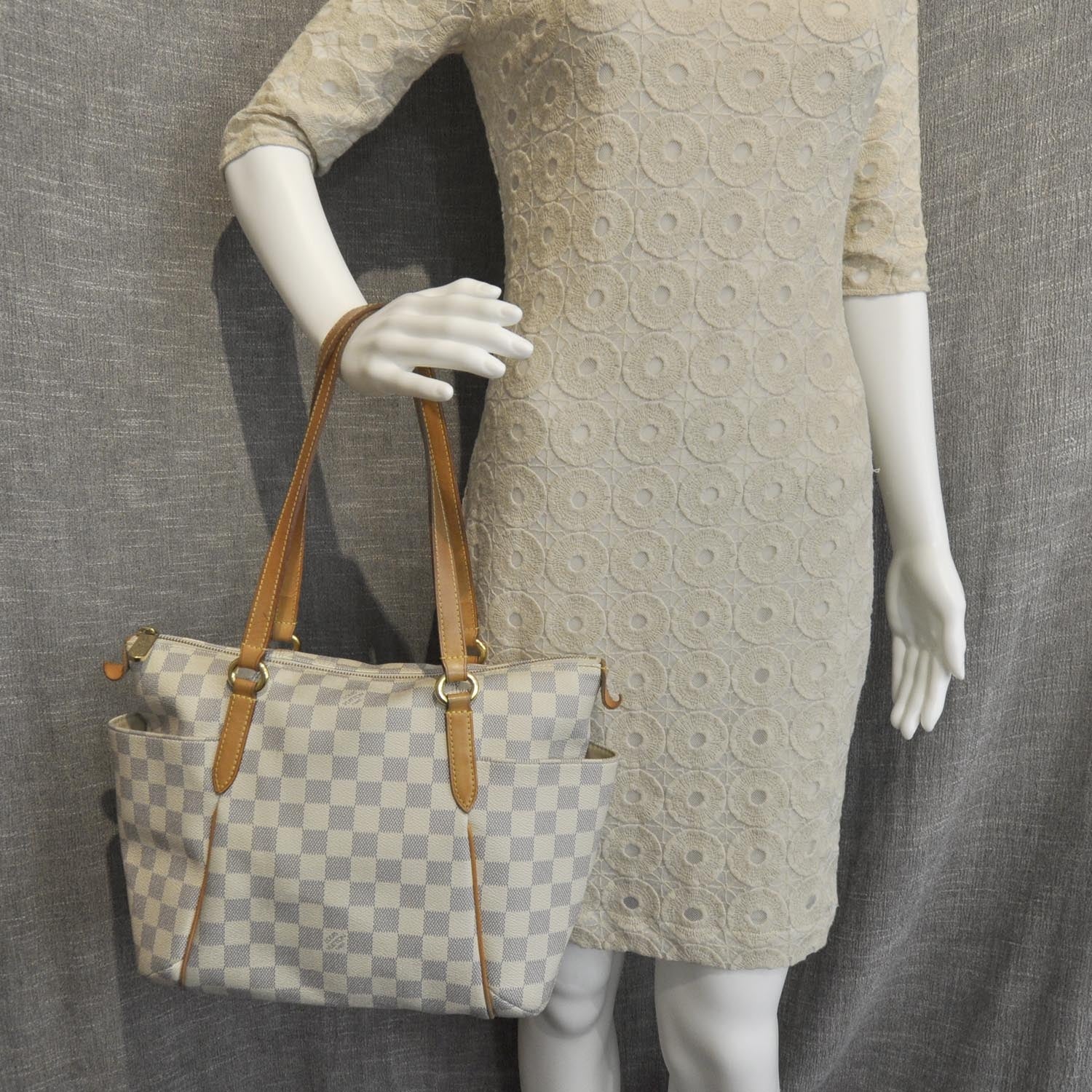 Louis Vuitton Damier Azur Totally PM 2 of 9