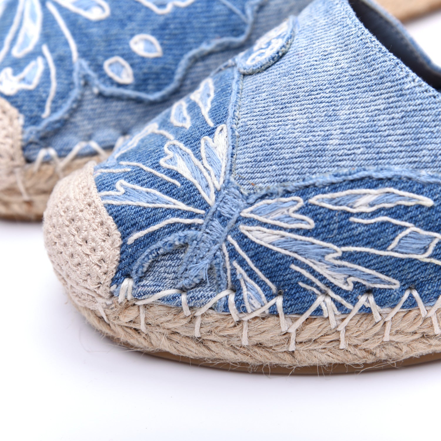 Valentino Garavani Denim Butterfly Embroidered Rockstud Ankle Wrap Espadrille 15/85mm Wedges 36 Light Denim 15 of 18